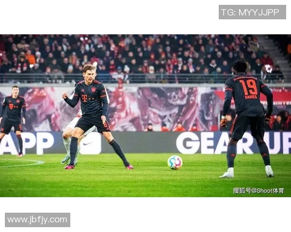 慕尼黑与沙尔克04的激烈对决揭示德甲新赛季的竞争格局与球队实力分析