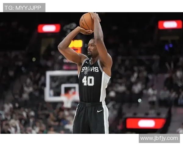 哈里森巴恩斯在NBA赛场上的成长与挑战分析 哈里森巴恩斯在NBA赛场上的成长与挑战分析