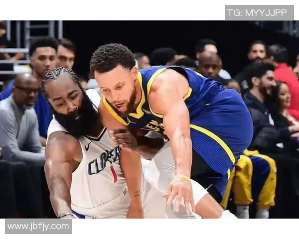 西部半决赛火箭与勇士激战正酣谁能晋级决赛争夺总冠军荣耀 西部半决赛火箭与勇士激战正酣谁能晋级决赛争夺总冠军荣耀