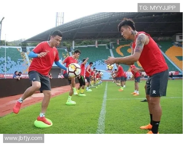 陕西大秦水与梅州铁汉的精彩对决谁能在赛场上笑到最后