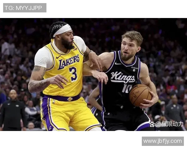 湖人队与雄鹿队激战正酣2009年12月16日经典对决回顾